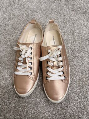 Calvin Klein Jeans Metallic Rose Gold Lace-Up Sneakers